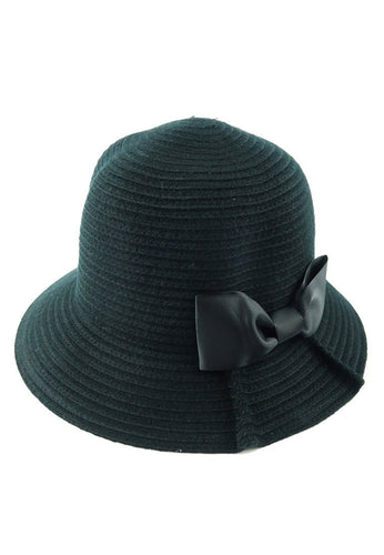 หมวกสานปีกสั้น - Cloche Hat With Satin Bow