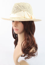 Load image into Gallery viewer, หมวกสานปีกสั้น - Fedora Hat