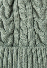Load image into Gallery viewer, หมวกไหมพรมทรงบีนนี่แต่งปอม - Fleece Lined Cable Knitted Pom Pom Beanie Hat