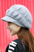 Load image into Gallery viewer, หมวกไหมพรมถักขนกระต่ายบุขน - Fleece Lining Rabbit Hair Knitted Cap