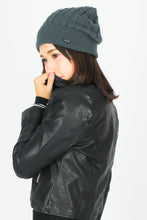 Load image into Gallery viewer, หมวกไหมพรมถักลายเปีย บุขนด้านในสำหรับกันหนาว No.688 - Unisex Cable Knit Fleece Lining Knit Beanie Ski Hat