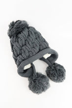 Load image into Gallery viewer, หมวกไหมพรมแต่งลูกตุ้ม บุขนหนาด้านใน - Winter Fleece Lining Beanie Hat with Pom