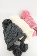 Load image into Gallery viewer, หมวกไหมพรมแต่งลูกตุ้ม บุขนหนาด้านใน - Winter Fleece Lining Beanie Hat with Pom