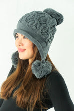 Load image into Gallery viewer, หมวกไหมพรมแต่งลูกตุ้ม บุขนหนาด้านใน - Winter Fleece Lining Beanie Hat with Pom