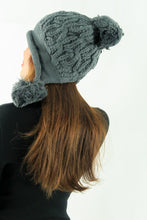 Load image into Gallery viewer, หมวกไหมพรมแต่งลูกตุ้ม บุขนหนาด้านใน - Winter Fleece Lining Beanie Hat with Pom