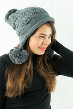 Load image into Gallery viewer, หมวกไหมพรมแต่งลูกตุ้ม บุขนหนาด้านใน - Winter Fleece Lining Beanie Hat with Pom