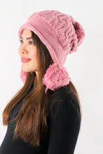 Load image into Gallery viewer, หมวกไหมพรมแต่งลูกตุ้ม บุขนหนาด้านใน - Winter Fleece Lining Beanie Hat with Pom