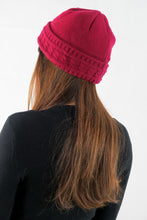 Load image into Gallery viewer, หมวกไหมพรมถักลายเปีย บุด้านในสำหรับกันหนาว - Unisex Cable Knit Fleece Lining Knit Beanie Ski Hat