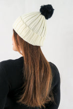 Load image into Gallery viewer, หมวกไหมพรมทรงบีนนี่แต่งปอม - Winter Black Pom Pom Knit Beanie Hats