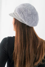 Load image into Gallery viewer, หมวกไหมพรมถักขนกระต่าย บุขนด้านใน  - Fleece Lining Winter Rabbit Hair Kintted Cap with Visor