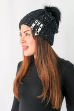 Load image into Gallery viewer, หมวกไหมพรมแต่งปอม บุขนหนาด้านใน - Winter Fleece Lining Beanie Hat with Pom
