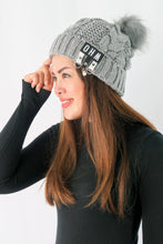 Load image into Gallery viewer, หมวกไหมพรมแต่งปอม บุขนหนาด้านใน - Winter Fleece Lining Beanie Hat with Pom