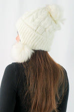Load image into Gallery viewer, หมวกไหมพรมแต่งปอม บุขนหนาด้านใน - Winter Fleece Lining Beanie Hat with Pom