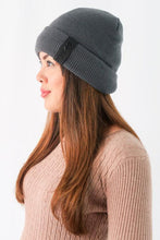 Load image into Gallery viewer, หมวกไหมพรมบุขนด้านใน - Wool Beanie Hat 100% Merino Woo