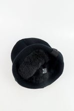 Load image into Gallery viewer, หมวกไหมพรมบุขนด้านใน - Wool Beanie Hat 100% Merino Woo
