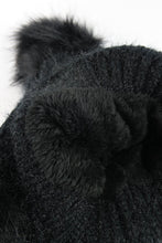 Load image into Gallery viewer, หมวกไหมพรมแต่งปอม บุขนหนาด้านใน - Winter Fleece Lining Beanie Hat with Pom