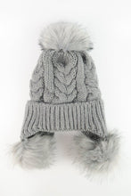 Load image into Gallery viewer, หมวกไหมพรมแต่งปอม บุขนหนาด้านใน - Winter Fleece Lining Beanie Hat with Pom