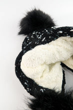 Load image into Gallery viewer, หมวกไหมพรมแต่งปอม บุขนหนาด้านใน - Winter Fleece Lining Beanie Hat with Pom