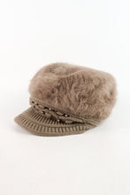 Load image into Gallery viewer, หมวกไหมพรมถักขนกระต่าย บุขนด้านใน  - Fleece Lining Winter Rabbit Hair Kintted Cap with Visor