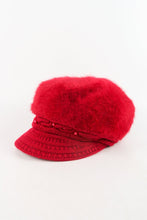 Load image into Gallery viewer, หมวกไหมพรมถักขนกระต่าย บุขนด้านใน  - Fleece Lining Winter Rabbit Hair Kintted Cap with Visor