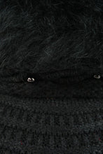 Load image into Gallery viewer, หมวกไหมพรมถักขนกระต่าย บุขนด้านใน  - Fleece Lining Winter Rabbit Hair Kintted Cap with Visor