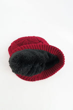 Load image into Gallery viewer, หมวกไหมพรมถัก กันหนาว - Stylish Unisex Knitted Beanie Hat