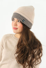 Load image into Gallery viewer, หมวกไหมพรมบุขนด้านใน - Wool Beanie Hat 100% Merino Woo