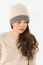 Load image into Gallery viewer, หมวกไหมพรมบุขนด้านใน - Wool Beanie Hat 100% Merino Woo