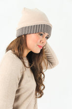 Load image into Gallery viewer, หมวกไหมพรมบุขนด้านใน - Wool Beanie Hat 100% Merino Woo