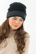 Load image into Gallery viewer, หมวกไหมพรมบุขนด้านใน - Wool Beanie Hat 100% Merino Woo