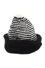 Load image into Gallery viewer, หมวกไหมพรมลายริ้ว - Unisex Winter striped Textured-Knit hat
