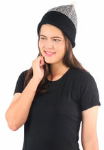 Load image into Gallery viewer, หมวกไหมพรมลายริ้ว - Unisex Winter striped Textured-Knit hat