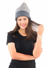 Load image into Gallery viewer, หมวกไหมพรมลายริ้ว - Unisex Winter striped Textured-Knit hat